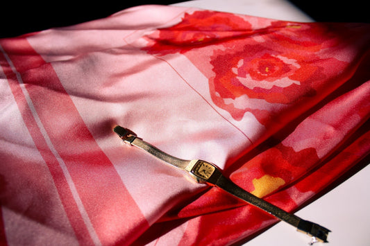What Makes a Silk Scarf Worth Keeping?